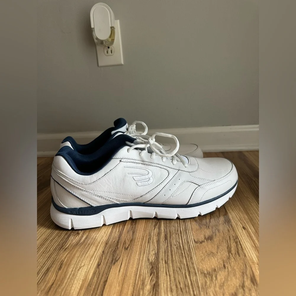 Spira Men’s Wavewalker Walking Tennis Shoes White & Blue Size 15 D